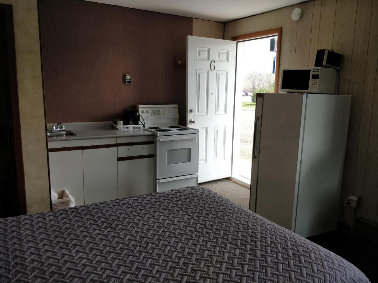 Telstar Motel Kakabeka Falls ภายนอก รูปภาพ