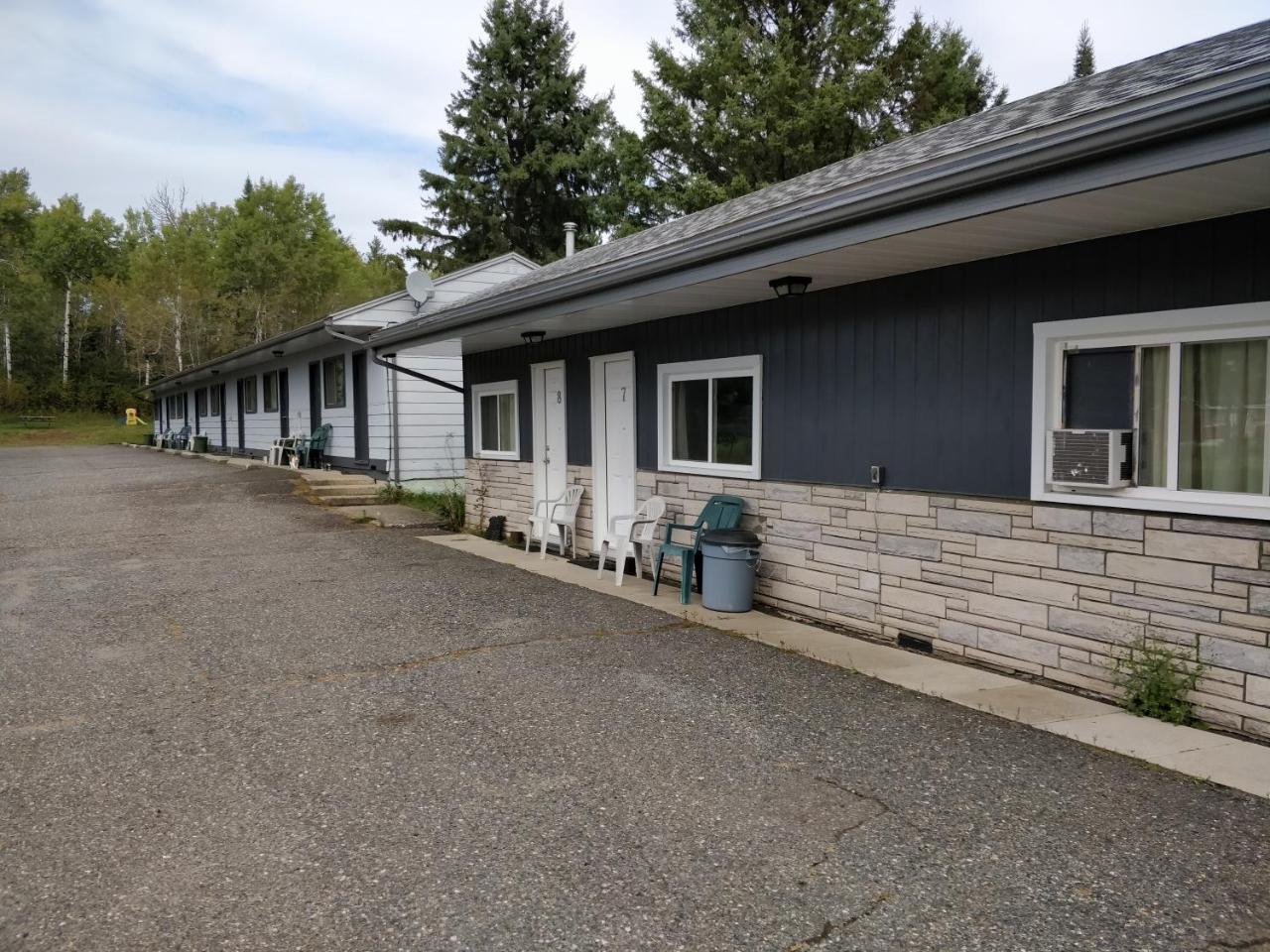 Telstar Motel Kakabeka Falls ภายนอก รูปภาพ