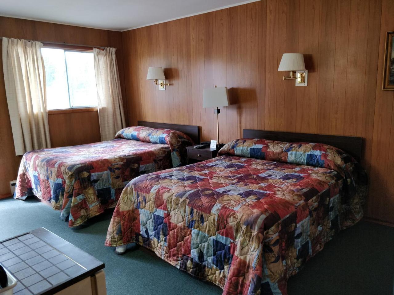 Telstar Motel Kakabeka Falls ภายนอก รูปภาพ